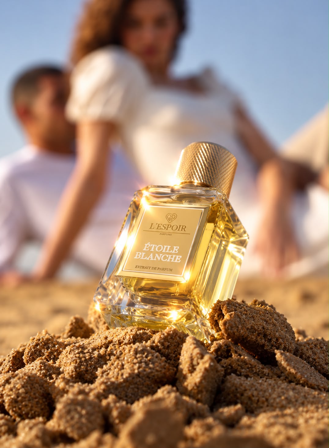 Étoile Blanche Extrait de Parfum in het zand aan zee